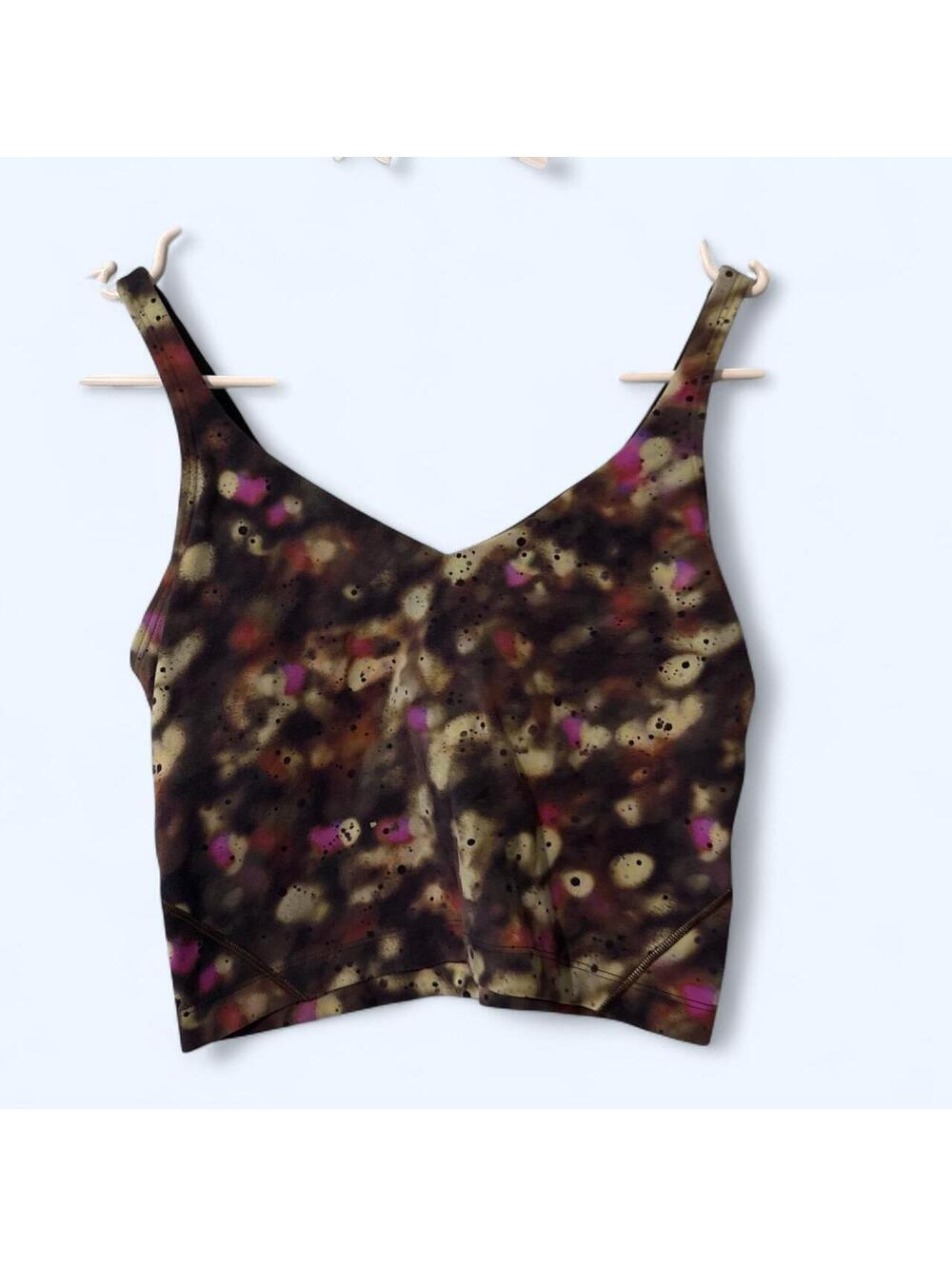 Lululemon sports bra size 6